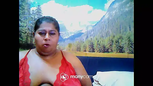 Snapshot of indianhoney694u chatting on 02.27.25 indianhoney694u online show from 02.27.25