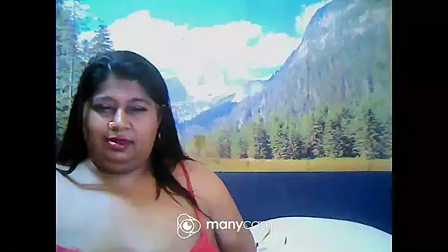Snapshot of indianhoney694u chatting on 03.05.25 indianhoney694u online show from 03.05.25