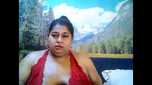 Snapshot of indianhoney694u chatting on 09.13.25 indianhoney694u online show from 09.13.25