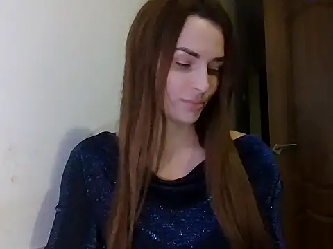 Snapshot of MandiBrooks chatting on 09.21.25 MandiBrooks online show from 09.21.25