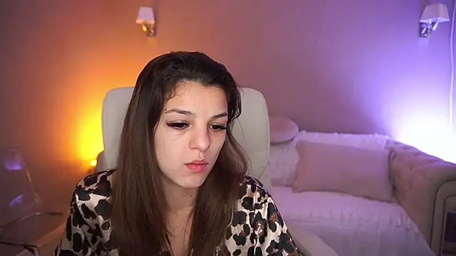 AnitaBambie online show from 10.15.25