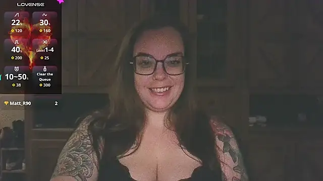 Snapshot of Miss_Lucifer6 chatting on 10.28.25 Miss Lucifer6 online show from 10.28.25