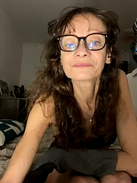 Chris06d22xh online show from 10.31.25