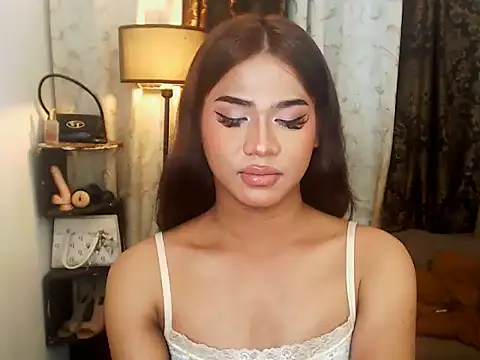 Snapshot of asianlatina69 chatting on 09.12.25 asianlatina69 online show from 09.12.25