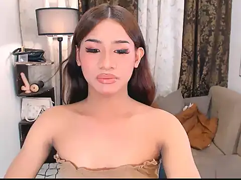 Snapshot of asianlatina69 chatting on 10.11.25 asianlatina69 online show from 10.11.25