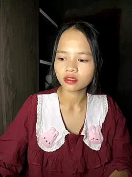 Snapshot of Hana-44 chatting on 10.18.25 Hana-44 online show from 10.18.25