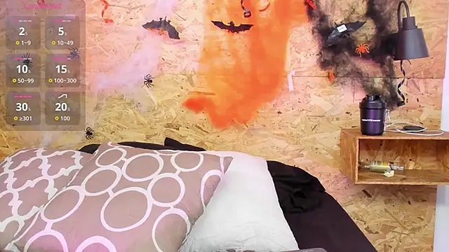 santiblack7 online show from 10.30.25