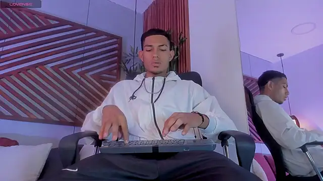 Snapshot of Adonis_WB chatting on 09.16.25 Adonis WB online show from 09.16.25