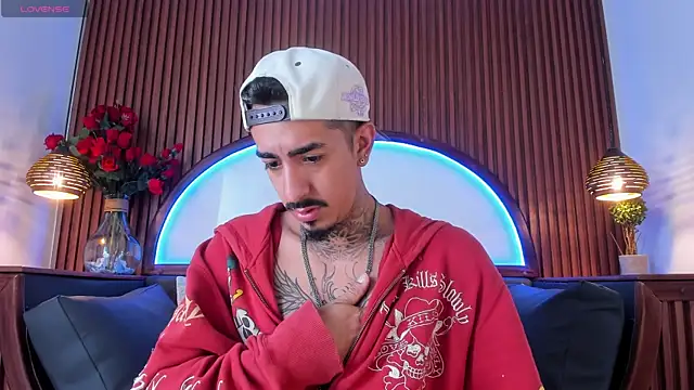 Donovan Desmond online show from 11.28.25