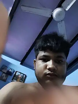 Snapshot of WorthyGyro88 chatting on 09.19.25 WorthyGyro88 online show from 09.19.25