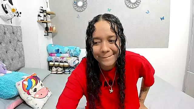 Snapshot of nay_and_aleja1 chatting on 10.09.25 nay and aleja1 online show from 10.09.25