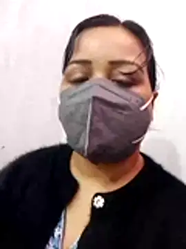 Snapshot of liza-212 chatting on 11.29.25 liza-212 online show from 11.29.25