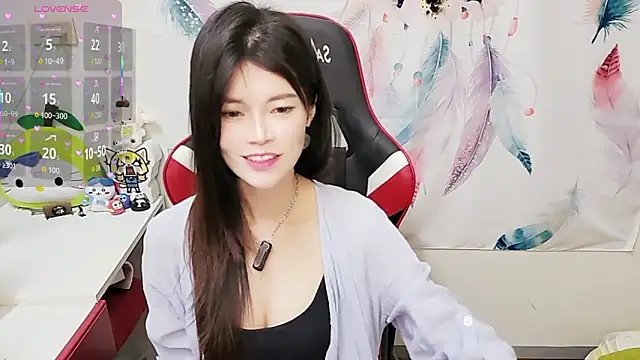 Alina10932 online show from 11.25.25