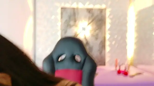 Snapshot of Luciana_r chatting on 09.12.25 Luciana r online show from 09.12.25