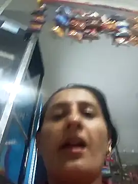 Snapshot of Titiss8921 chatting on 09.13.25 Titiss8921 online show from 09.13.25