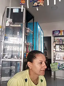 Snapshot of Titiss8921 chatting on 09.23.25 Titiss8921 online show from 09.23.25