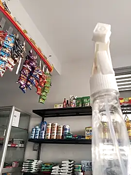 Snapshot of Titiss8921 chatting on 09.29.25 Titiss8921 online show from 09.29.25