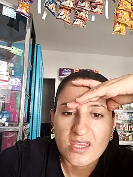 Snapshot of Titiss8921 chatting on 09.30.25 Titiss8921 online show from 09.30.25