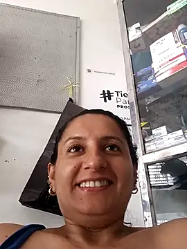 Snapshot of Titiss8921 chatting on 10.03.25 Titiss8921 online show from 10.03.25