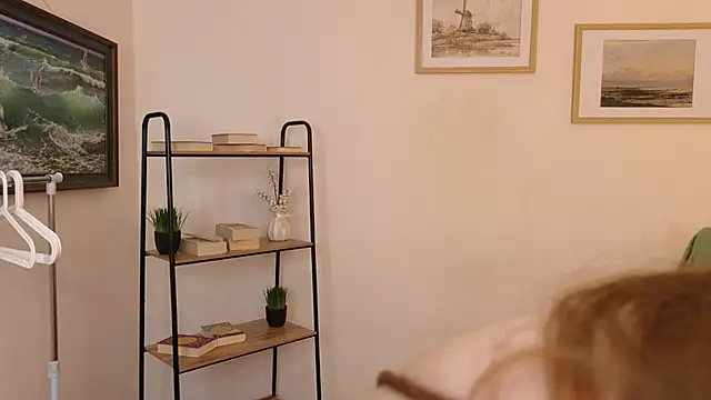 Bonnie Nunez online show from 11.12.25