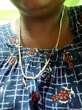 Snapshot of Tamilreethu chatting on 09.22.25 Tamilreethu online show from 09.22.25