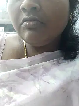 Snapshot of Tamilreethu chatting on 10.09.25 Tamilreethu online show from 10.09.25