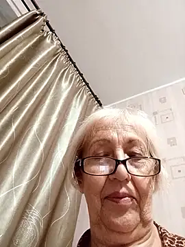 Snapshot of Anatolia5961 chatting on 09.26.25 Anatolia5961 online show from 09.26.25