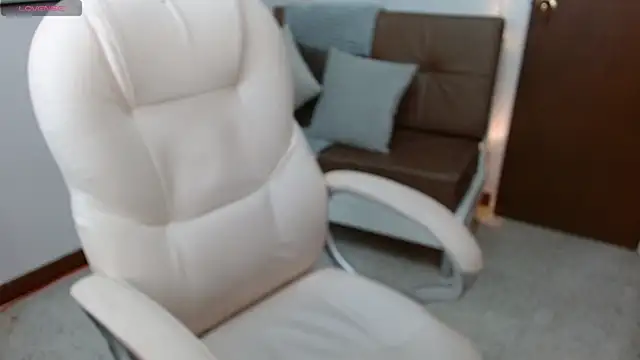   Damian    online show from 12.04.25