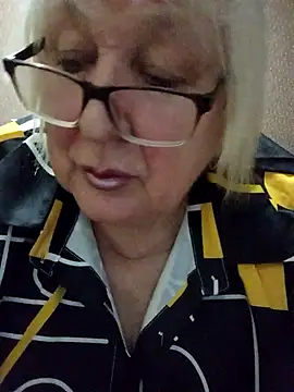 Alexia64231 online show from 11.23.25