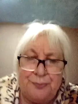 Alexia64231 online show from 11.24.25