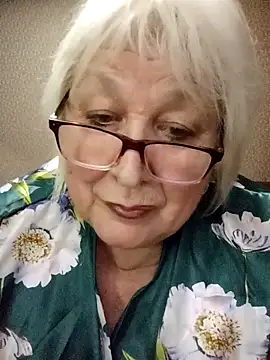 Alexia64231 online show from 11.25.25