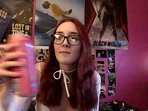 Snapshot of ivysplayhouse chatting on 09.20.25 ivysplayhouse online show from 09.20.25