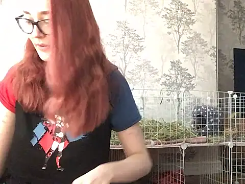 Snapshot of ivysplayhouse chatting on 09.26.25 ivysplayhouse online show from 09.26.25