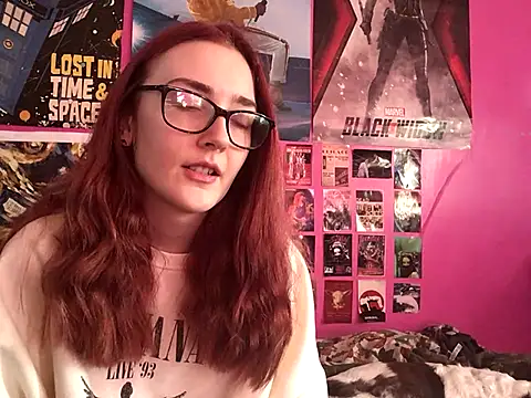 Snapshot of ivysplayhouse chatting on 09.29.25 ivysplayhouse online show from 09.29.25