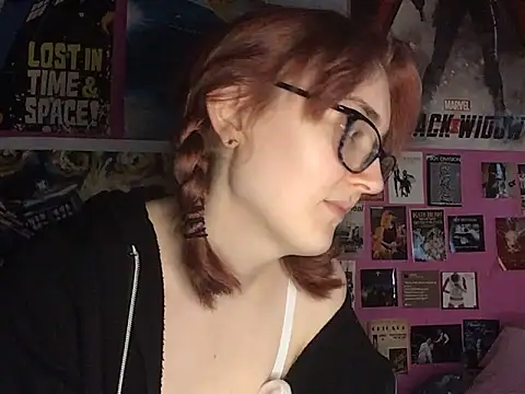 Snapshot of ivysplayhouse chatting on 10.17.25 ivysplayhouse online show from 10.17.25