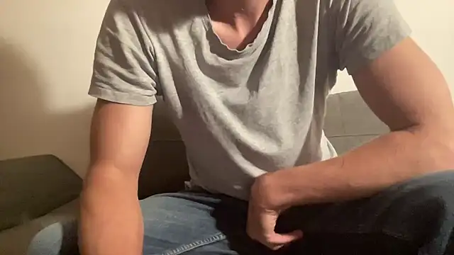 Snapshot of Jasperfuck chatting on 10.02.25 Jasperfuck online show from 10.02.25