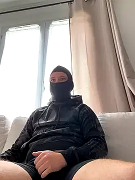 Snapshot of HommeSecret- chatting on 09.27.25 HommeSecret- online show from 09.27.25