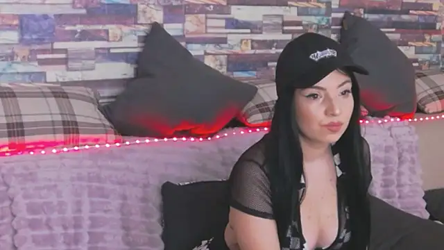 GrayLunna online show from 10.23.25