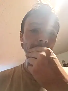 Snapshot of RichardW chatting on 09.16.25 RichardW online show from 09.16.25