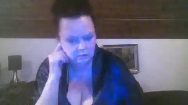 Snapshot of TiffanyMature chatting on 09.20.25 TiffanyMature online show from 09.20.25