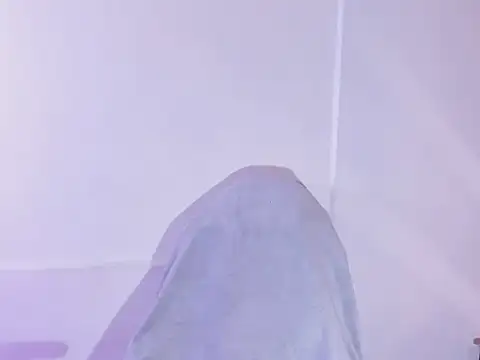 Snapshot of Amy_Kobold3 chatting on 10.07.25 Amy Kobold3 online show from 10.07.25