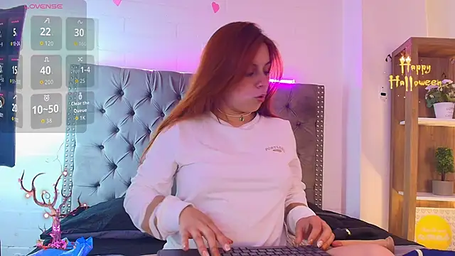 Aliice Reed online show from 10.20.25