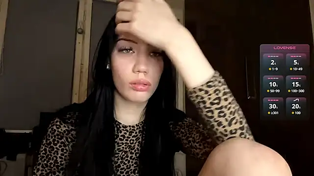 Snapshot of AlfredaBillegas chatting on 10.03.25 AlfredaBillegas online show from 10.03.25