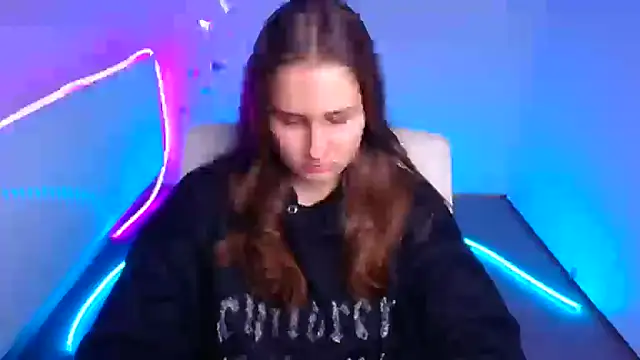 Stefanie Sweet online show from 10.24.25