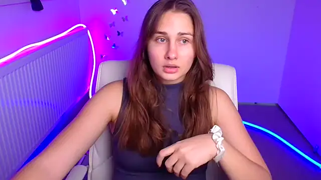 Stefanie Sweet online show from 10.25.25