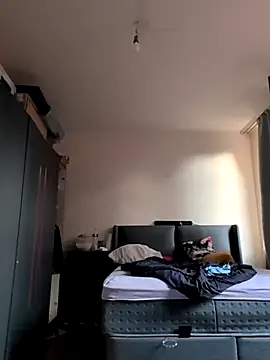 Snapshot of Florian123_sex chatting on 09.27.25 Florian123 sex online show from 09.27.25