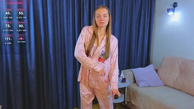 LouisaChaobal online show from 10.04.25