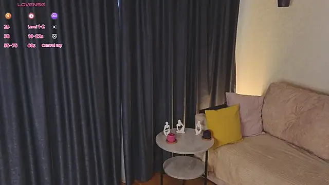 LouisaChaobal online show from 10.18.25