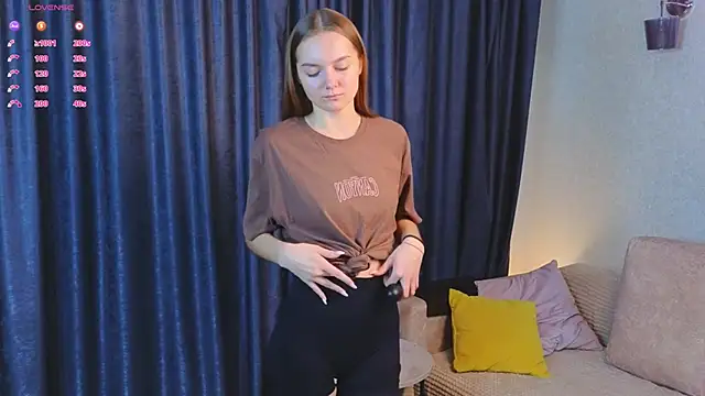 LouisaChaobal online show from 10.27.25