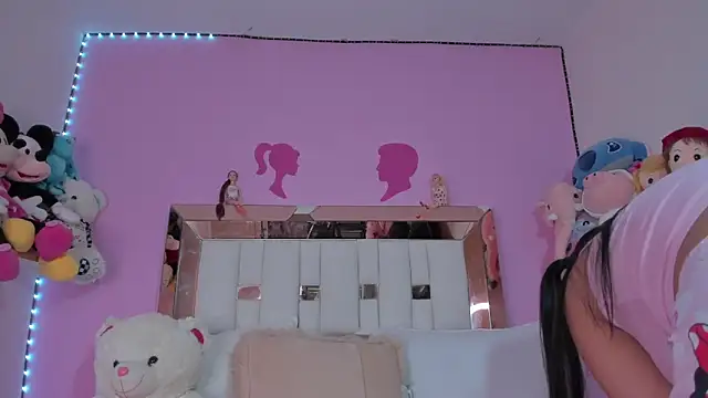 Snapshot of Emmy_Rivas chatting on 09.09.25 Emmy Rivas online show from 09.09.25